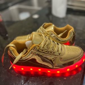 Adult LED Gold Light Up Shoes Sports Dancing Sneakers Low-Top USB Charging Shoes